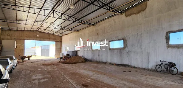 Galpão / Depósito / Armazém à venda, 1200m² no Parque das Laranjeiras, Uberaba