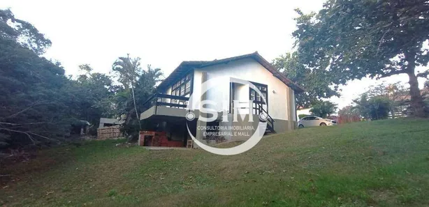 Casa com 3 Quartos para alugar, 94m² no , 