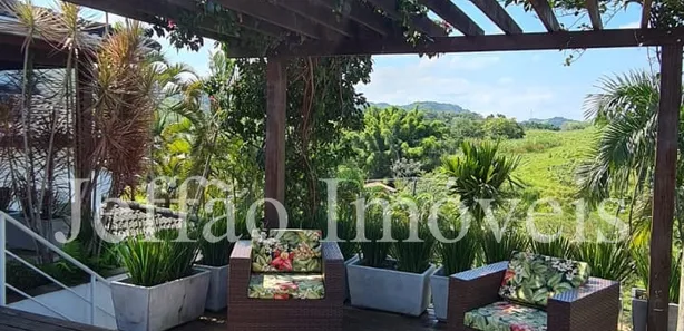 Fazenda / Sítio / Chácara com 4 Quartos à venda, 1600m² no Centro, Barra do Piraí