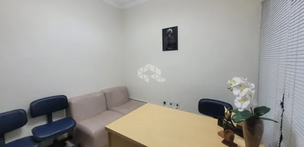 Conjunto Comercial / Sala à venda, 66m² no Centro, Canoas