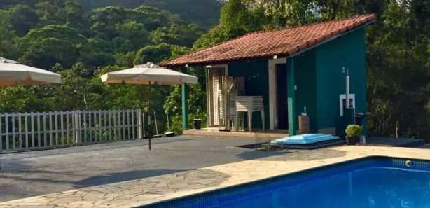 Fazenda / Sítio / Chácara com 3 Quartos à venda, 4000m² no , Nazaré Paulista