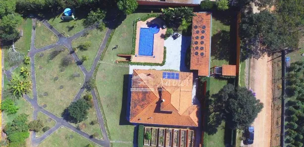 Fazenda / Sítio / Chácara com 4 Quartos à venda, 287m² no Jardim Camargo (Canguera), São Roque