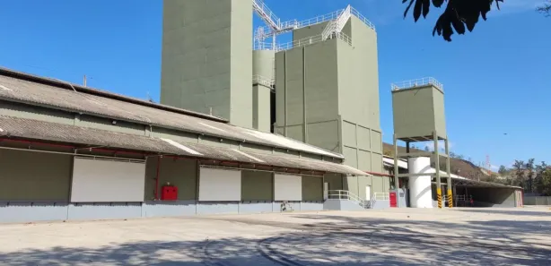 Galpão / Depósito / Armazém com 1 Quarto para alugar, 10000m² no Barbara, Barra Mansa
