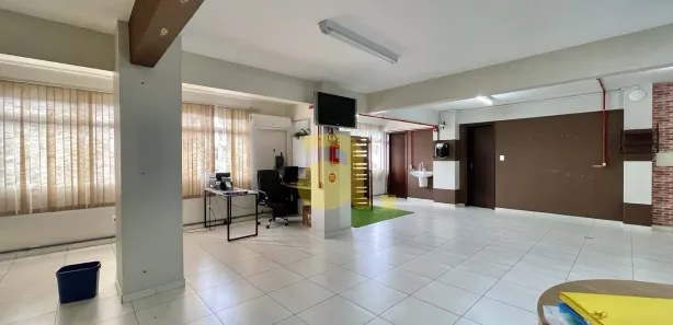 Conjunto Comercial / Sala para alugar, 100m² no Água Verde, Blumenau