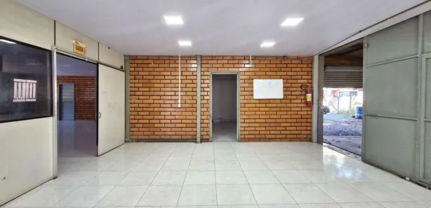 Galpão / Depósito / Armazém para alugar, 350m² no Do Salto, Blumenau