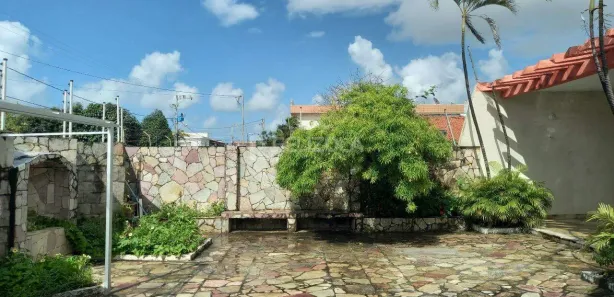 Casa com 4 Quartos para alugar, 210m² no Atalaia, Aracaju