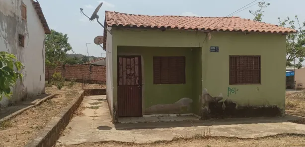 Casa com 2 Quartos à venda, 360m² no Residencial Santa Luzia, Novo Gama