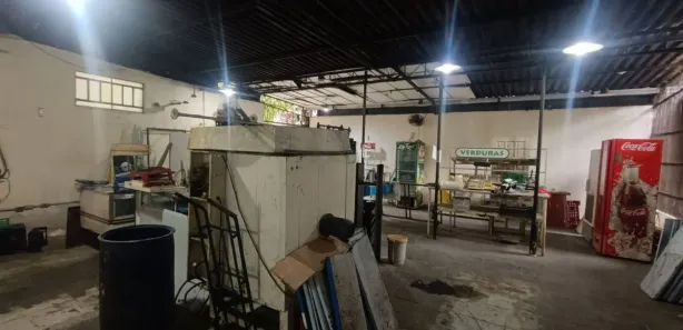 Galpão / Depósito / Armazém para alugar, 100m² no Santa Rosa, Niterói