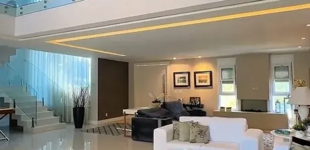 Casa de Condomínio com 4 Quartos à venda, 490m² no Morada da Colina, Resende