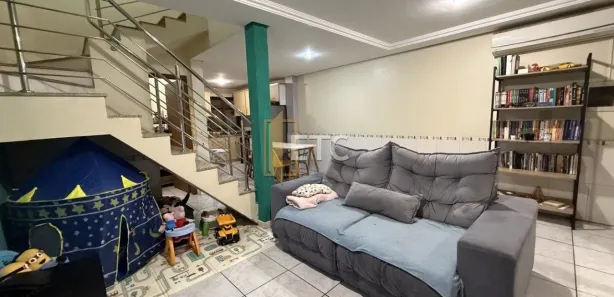 Casa com 3 Quartos à venda, 133m² no Niterói, Canoas