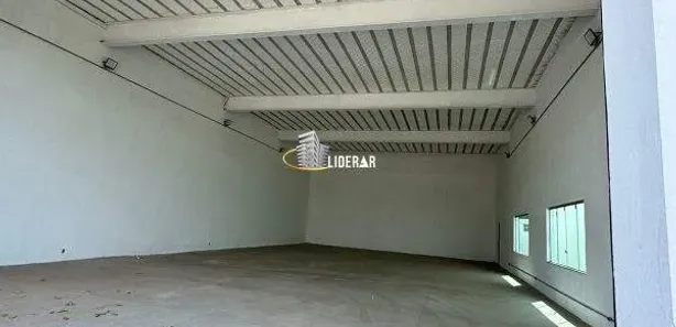 Galpão / Depósito / Armazém à venda, 320m² no Liberdade, Santa Luzia