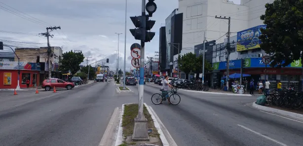 Loja / Salão / Ponto Comercial para alugar, 80m² no Centro, Rio das Ostras