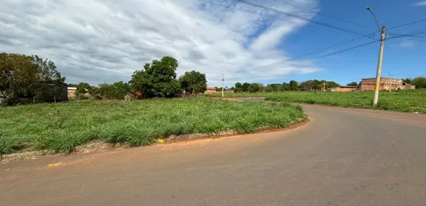 Terreno / Lote / Condomínio à venda, 779m² no JARDIM GARAVELO SUL, Hidrolândia