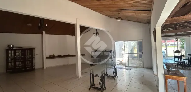 Casa com 25 Quartos para venda ou aluguel, 1600m² no Setor Residencial Garavelo I, Trindade