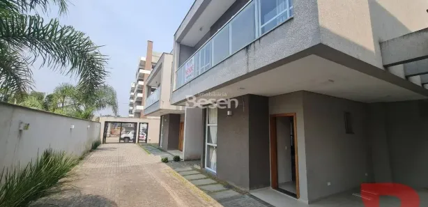 Sobrado com 3 Quartos à venda, 112m² no Rainha, Itapoá