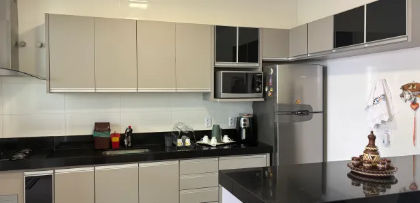 Casa de Condomínio com 3 Quartos à venda, 216m² no Residencial Condomínio Jardim Veneza, Senador Canedo