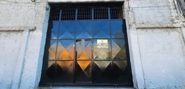 Galpão / Depósito / Armazém com 2 Quartos para alugar, 261m² no São Cristóvão, Rio de Janeiro