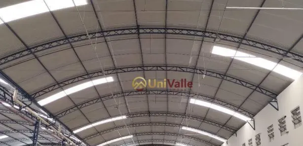 Galpão / Depósito / Armazém para alugar, 2500m² no Centro, Taubaté