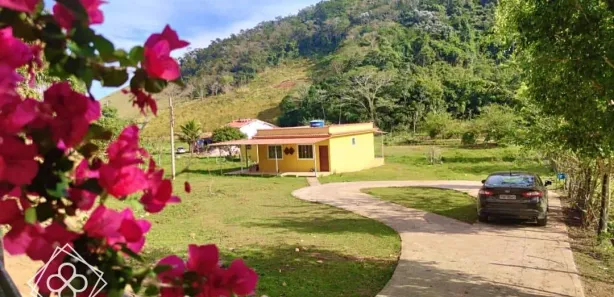 Fazenda / Sítio / Chácara com 3 Quartos à venda, 26000m² no Arrozal, Piraí
