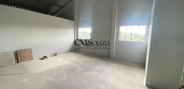 Galpão / Depósito / Armazém para alugar, 296m² no Loteamento Residencial Portal do Lago, Cambé