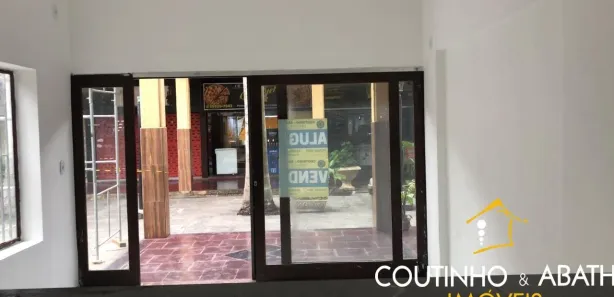 Loja / Salão / Ponto Comercial à venda, 30m² no Porto Novo, Saquarema