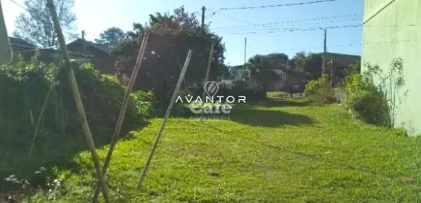 Terreno / Lote / Condomínio à venda, 626m² no São José, Santa Maria