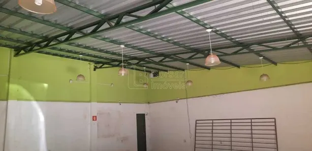 Loja / Salão / Ponto Comercial à venda, 200m² no Doutor Tancredo de Almeida Neves, Araraquara