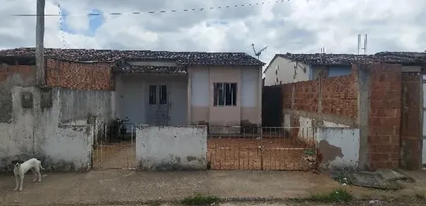 Casa com 2 Quartos à venda, 126m² no Centro, Glória do Goitá