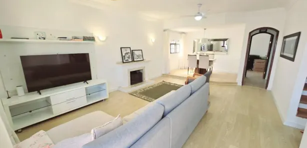 Sobrado com 4 Quartos à venda, 159m² no Jardim Brasília 2, Resende