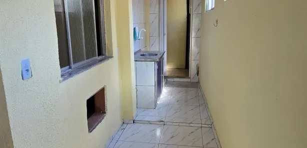 Kitnet com 1 Quarto para alugar, 40m² no Covanca, São Gonçalo
