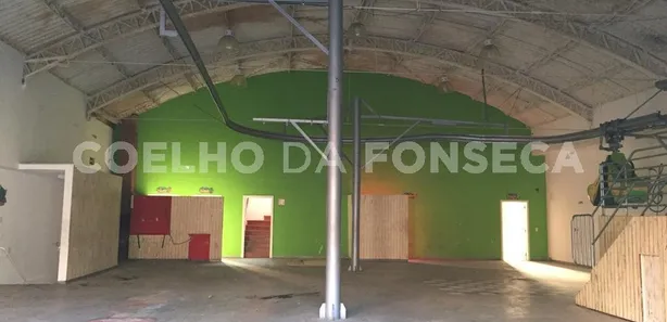 Galpão / Depósito / Armazém à venda, 680m² no Bosque da Saúde, São Paulo