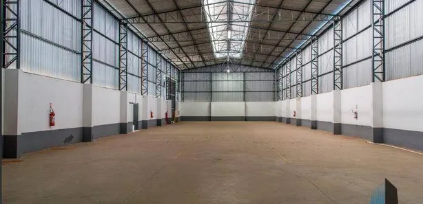 Galpão / Depósito / Armazém para alugar, 1350m² no Bairro da Ponte, Itatiba