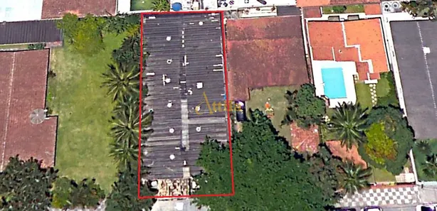 Galpão / Depósito / Armazém à venda, 347m² no Guaiúba, Guarujá
