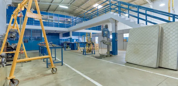 Galpão / Depósito / Armazém com 1 Quarto à venda, 725m² no Iná, São José dos Pinhais
