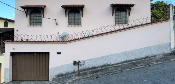 Casa com 9 Quartos para alugar, 240m² no Guadalajara (Justinópolis), Ribeirão das Neves