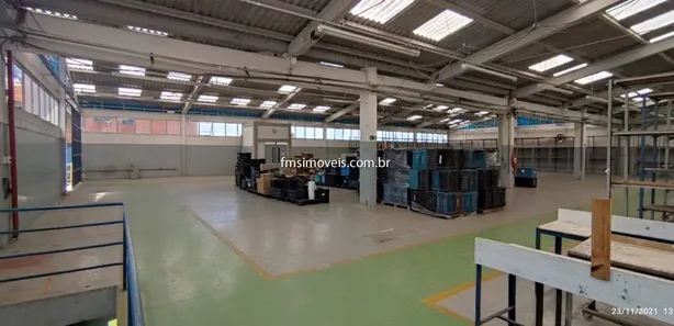 Galpão / Depósito / Armazém para alugar, 5637m² no Vila Louro, Embu-Guaçu