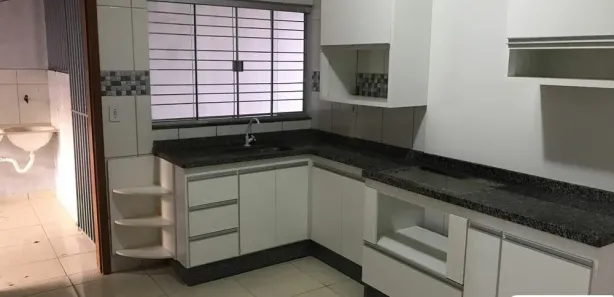 Casa com 2 Quartos para alugar, 106m² no Jardim Ipanema, Trindade