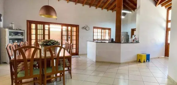 Fazenda / Sítio / Chácara com 4 Quartos à venda, 2000m² no Colinas do Piracicaba (Ártemis), Piracicaba