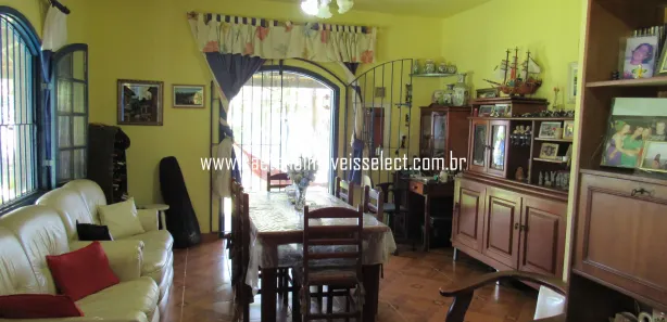 Fazenda / Sítio / Chácara com 3 Quartos à venda, 8000m² no Papucaia, Cachoeiras de Macacu