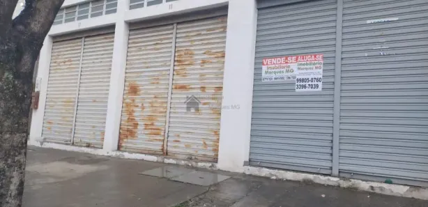 Loja / Salão / Ponto Comercial à venda, 40m² no Santo Antônio, Betim