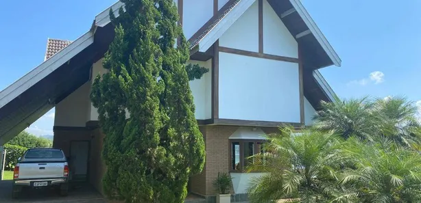 Sobrado com 4 Quartos à venda, 700m² no Centro, Igaratá