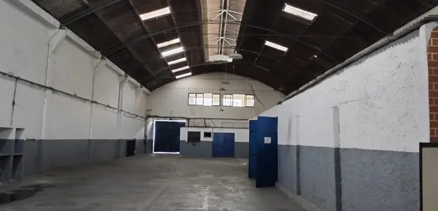 Galpão / Depósito / Armazém para alugar, 1100m² no São Cristóvão, Rio de Janeiro