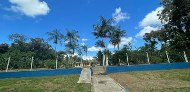 Fazenda / Sítio / Chácara com 4 Quartos à venda, 6000m² no Jardim Aguapeu, Itanhaém