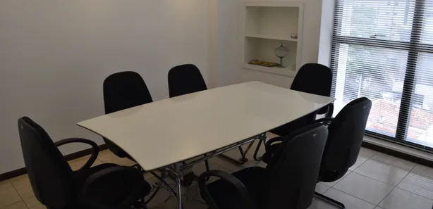 Conjunto Comercial / Sala para alugar, 46m² no Centro, Curitiba