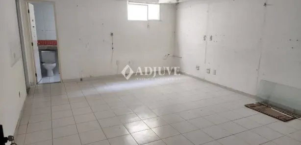 Loja / Salão / Ponto Comercial para venda ou aluguel, 36m² no São Bento, Cabo Frio