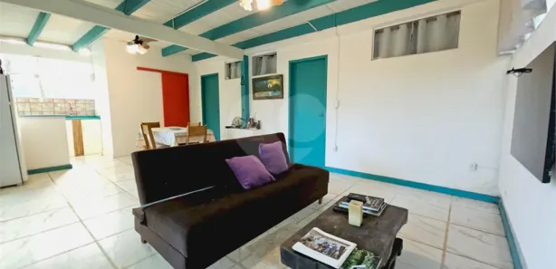 Casa com 2 Quartos para alugar, 300m² no Caravelas, Armação dos Búzios