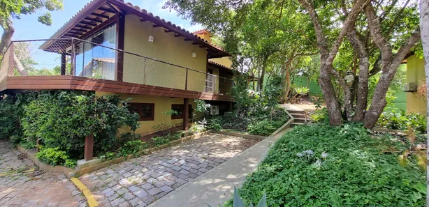 Casa de Condomínio com 5 Quartos para venda ou aluguel, 250m² no , 