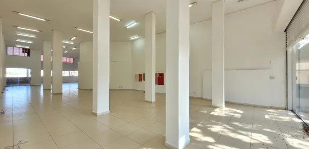 Conjunto Comercial / Sala para alugar, 296m² no Zona 08, Maringá