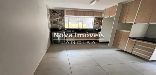 Casa com 4 Quartos para alugar, 190m² no Vila Anita Costa, Jandira