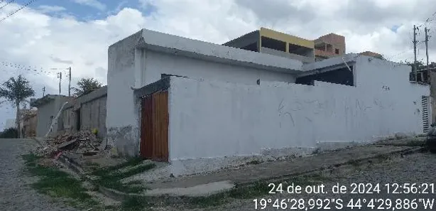 Casa com 3 Quartos à venda, 131m² no Santa Marta, Ribeirão das Neves